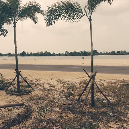 La Plage De Kampot By Lee & Hap Guest House Bagian luar foto