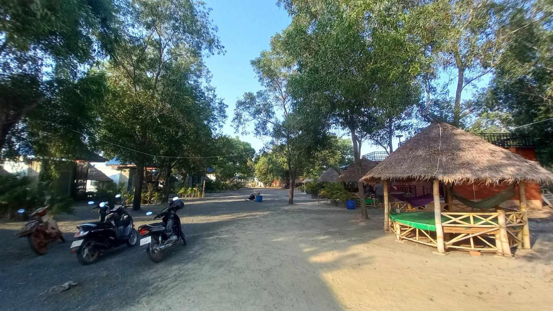 La Plage De Kampot By Lee & Hap Guest House Bagian luar foto