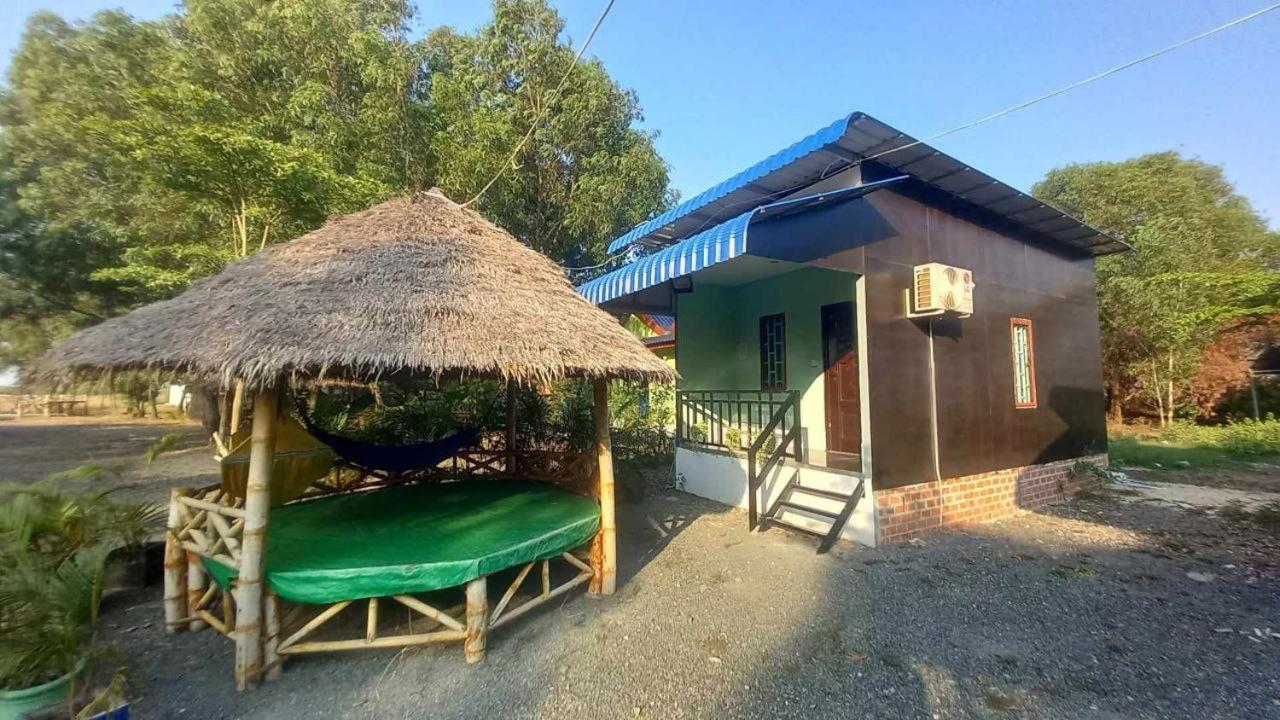 La Plage De Kampot By Lee & Hap Guest House Bagian luar foto